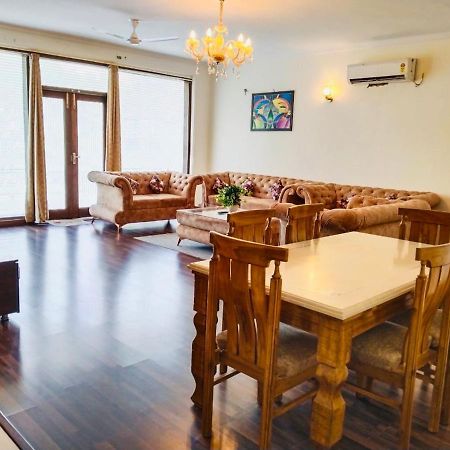 Fortune Home Service Apartment 2Bhk,E28 Saket 2A نيودلهي المظهر الخارجي الصورة