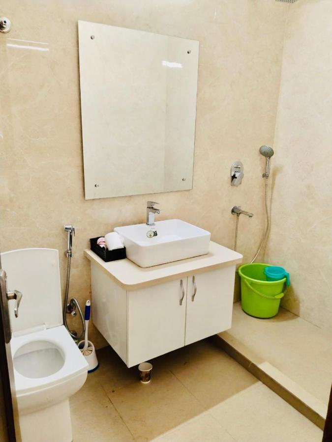 Fortune Home Service Apartment 2Bhk,E28 Saket 2A نيودلهي المظهر الخارجي الصورة