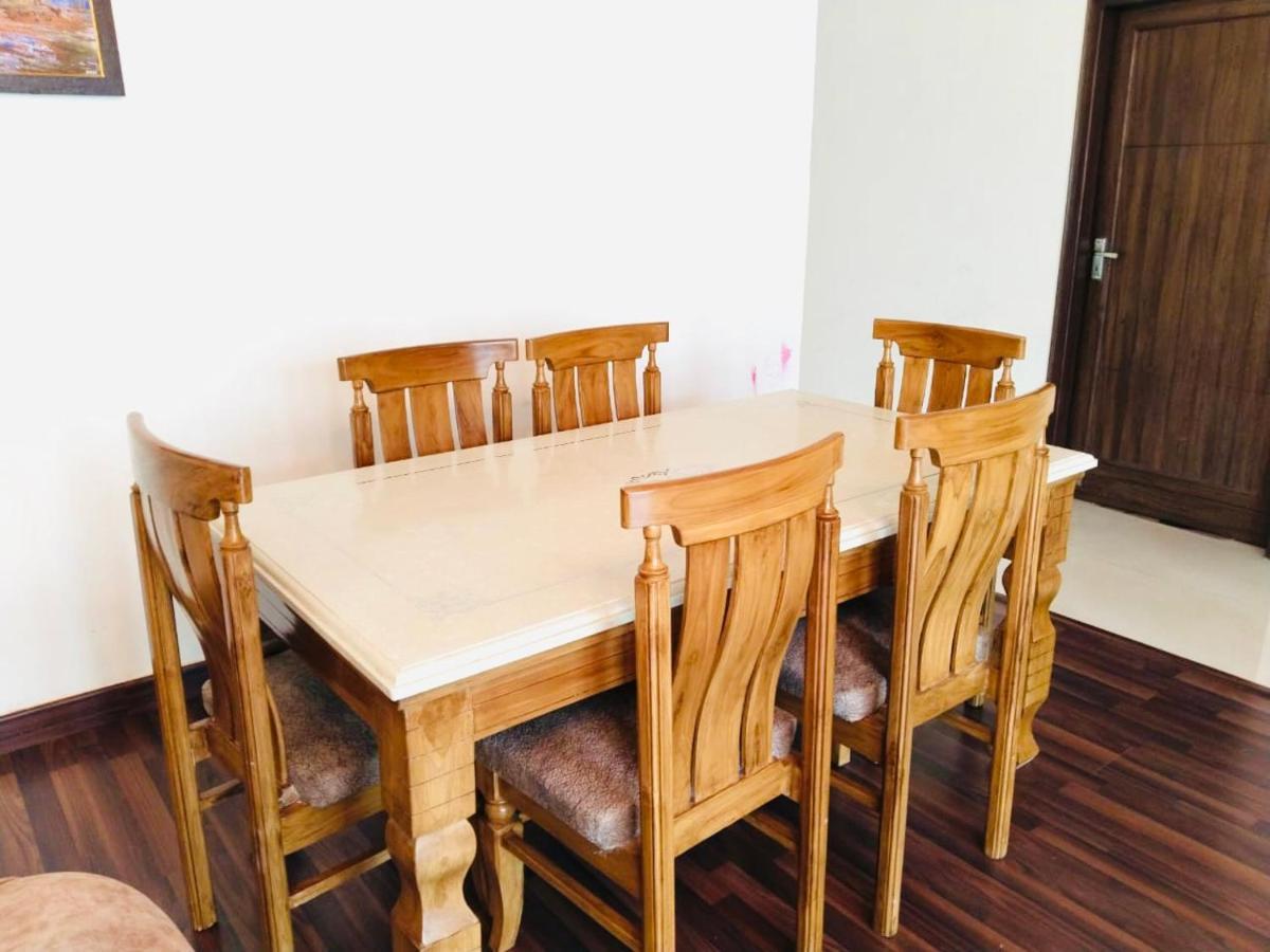 Fortune Home Service Apartment 2Bhk,E28 Saket 2A نيودلهي المظهر الخارجي الصورة